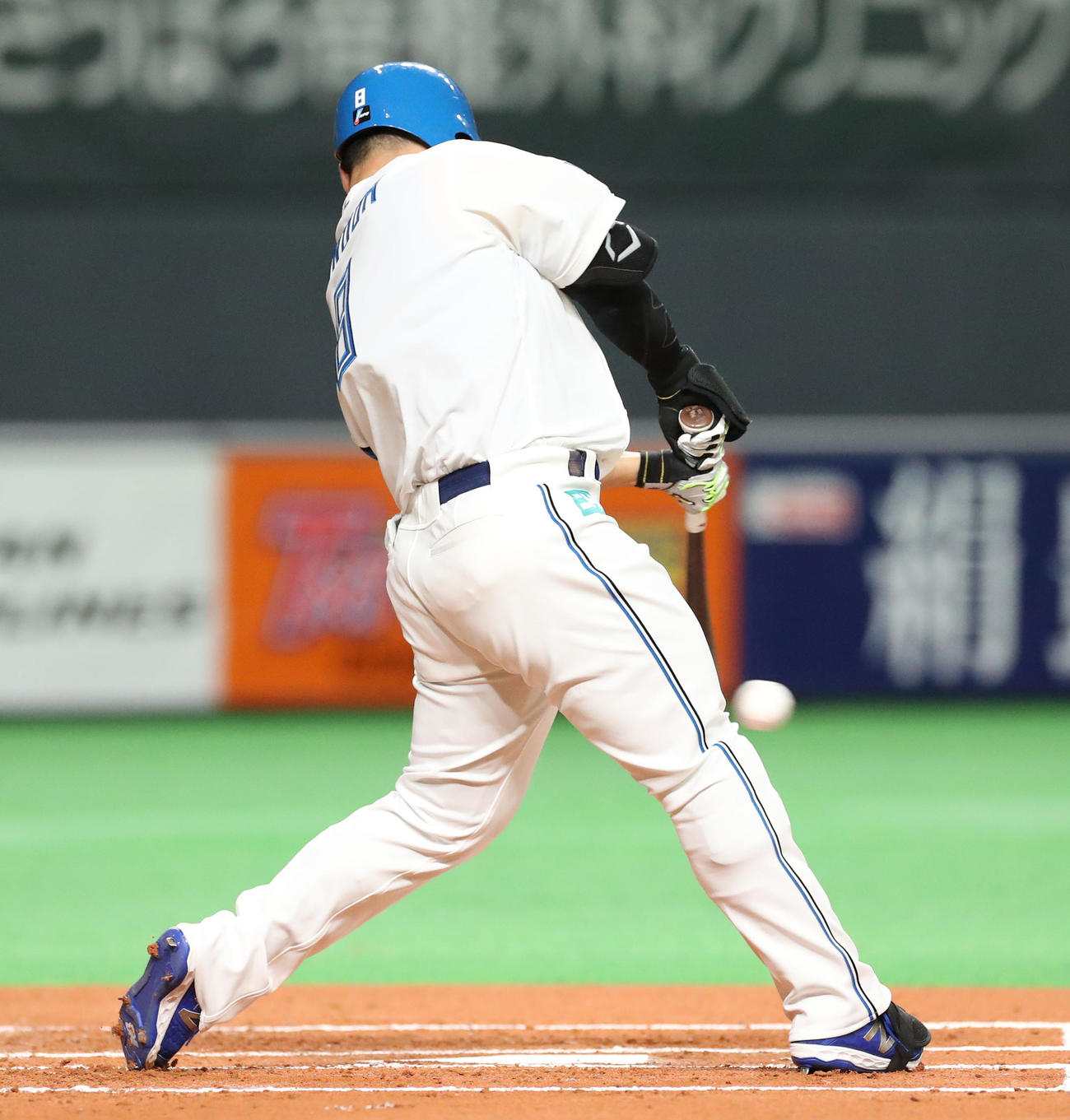 日本ハム対楽天　1回裏日本ハム1死二塁、近藤は先制となる中前適時打を放つ（撮影・佐藤翔太）