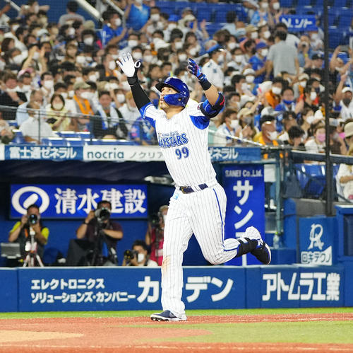 DeNA】球団記録更新！ハマスタ13連勝 巨人に逆転勝ち ソト2戦連続