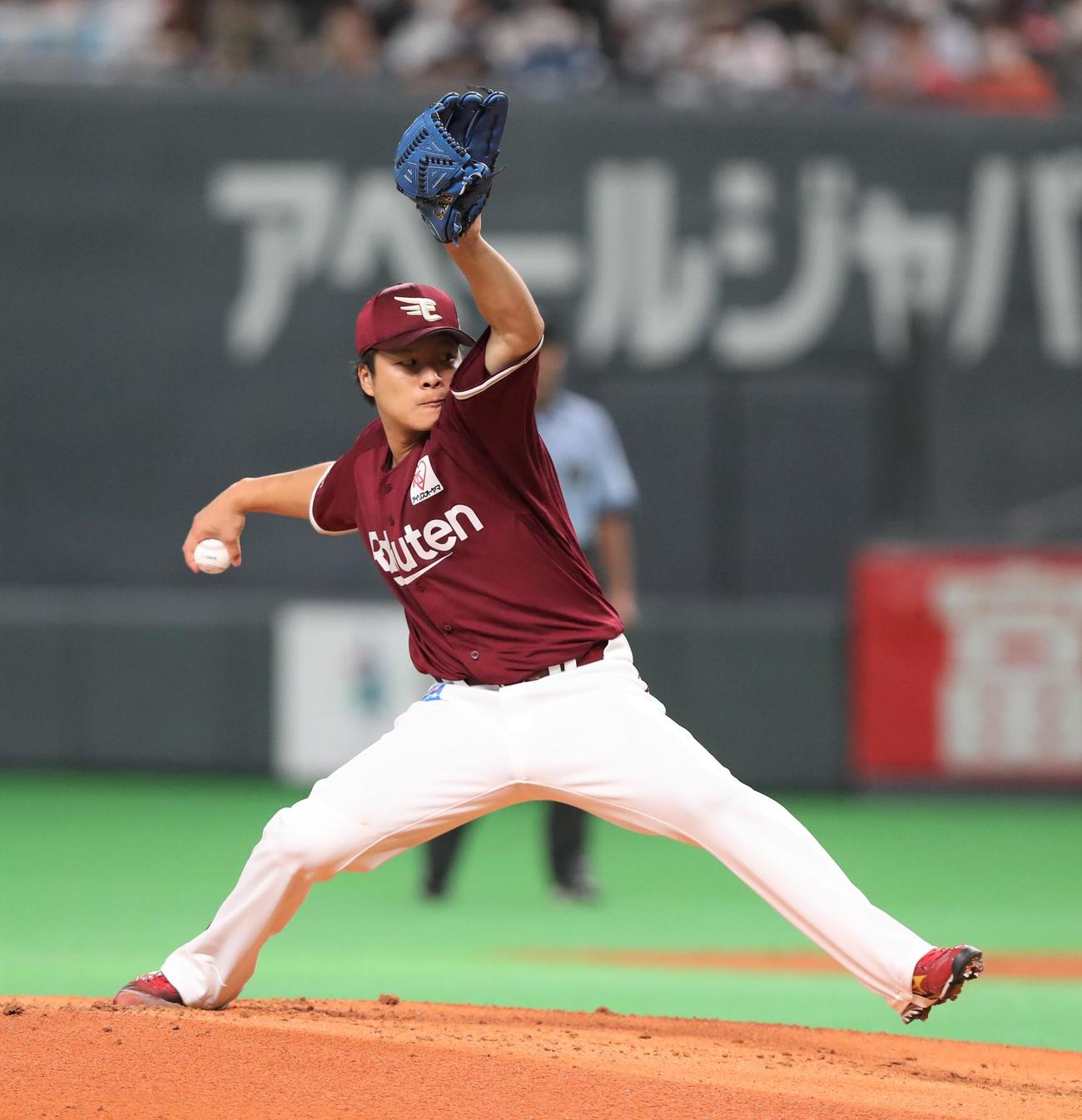 日本ハム対楽天　力投する楽天先発の釜田（撮影・黒川智章）