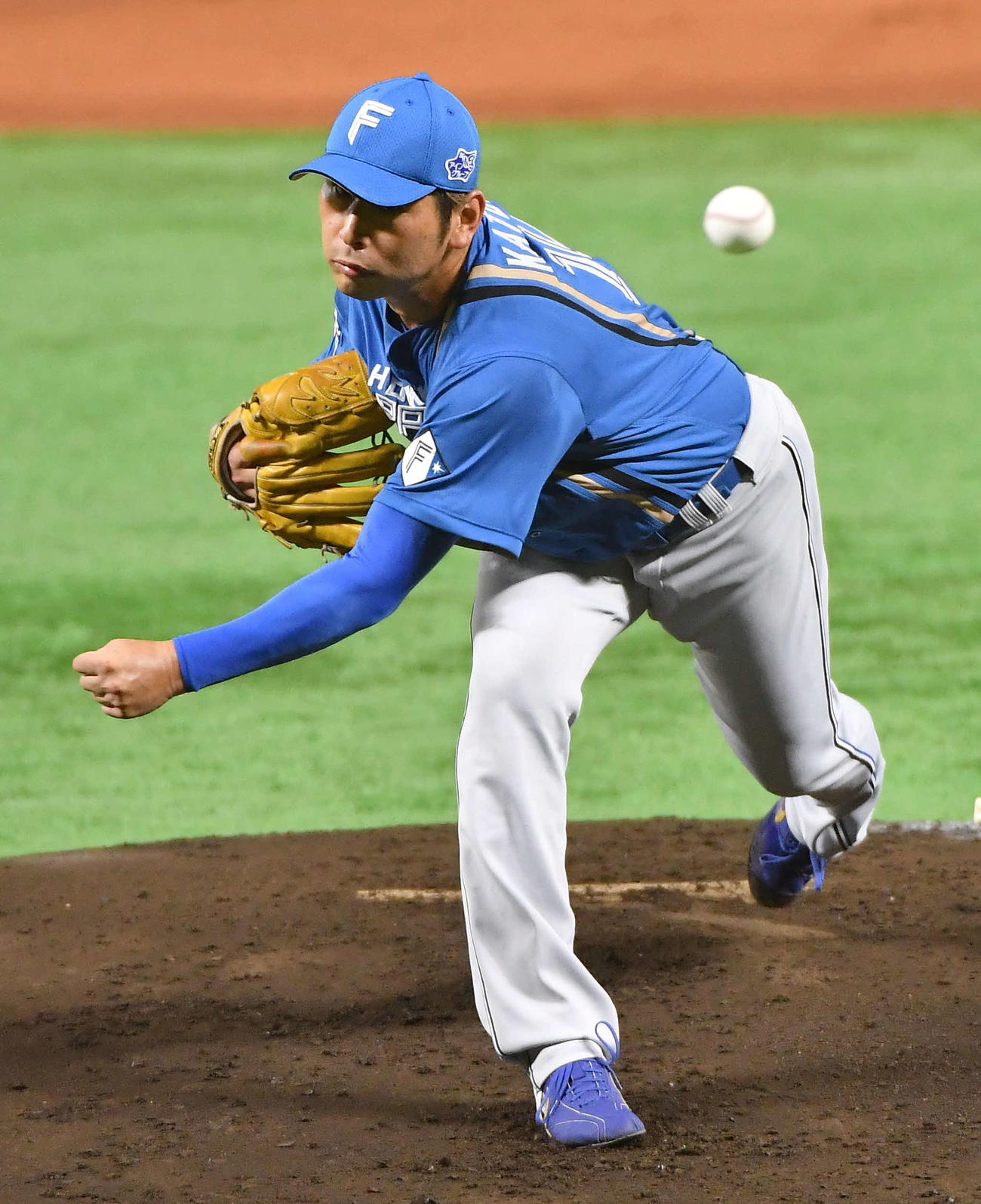 ソフトバンク対日本ハム　日本ハム先発の加藤（撮影・岩下翔太）