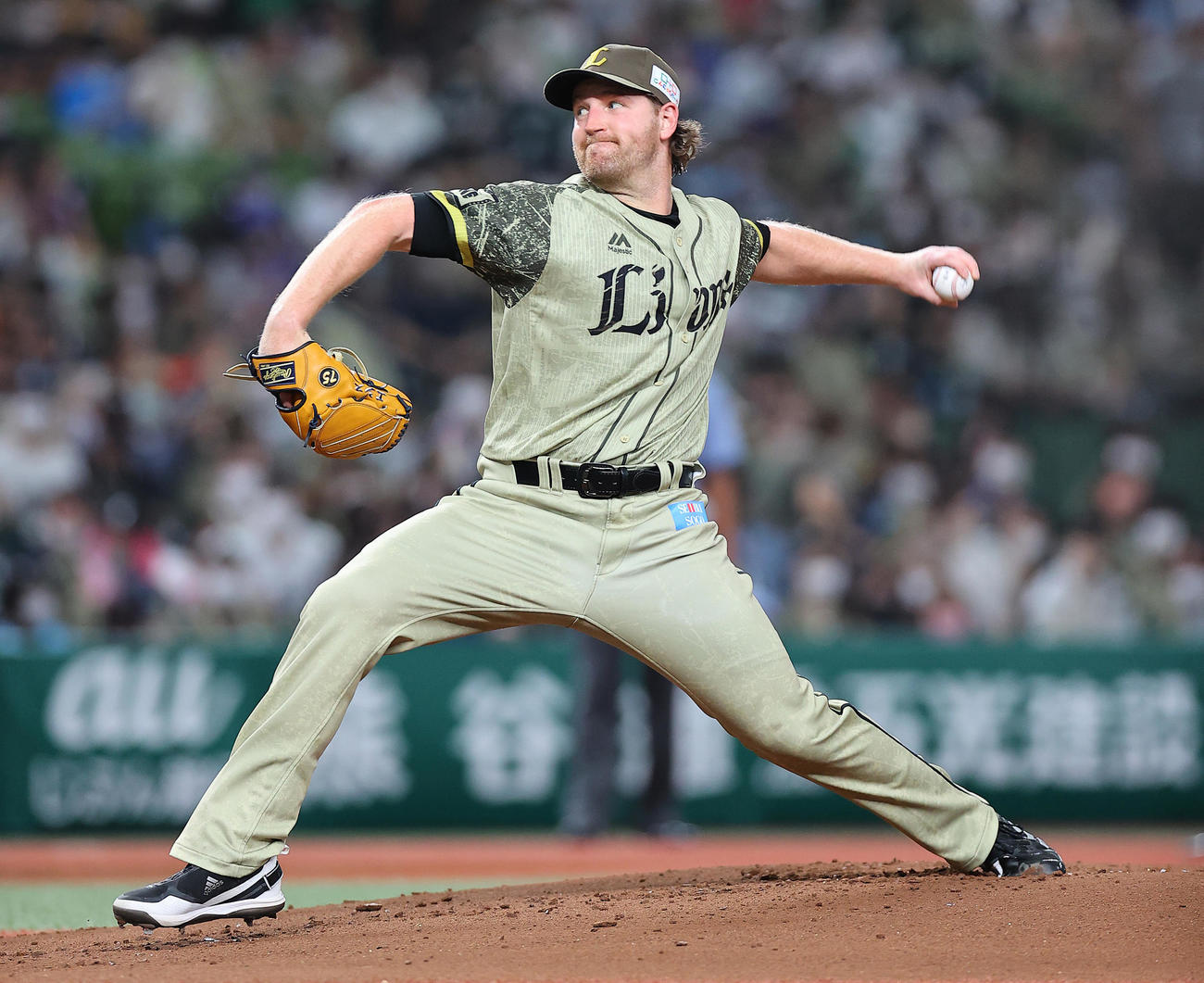 西武対オリックス　力投する西武先発のエンス（撮影・垰建太）