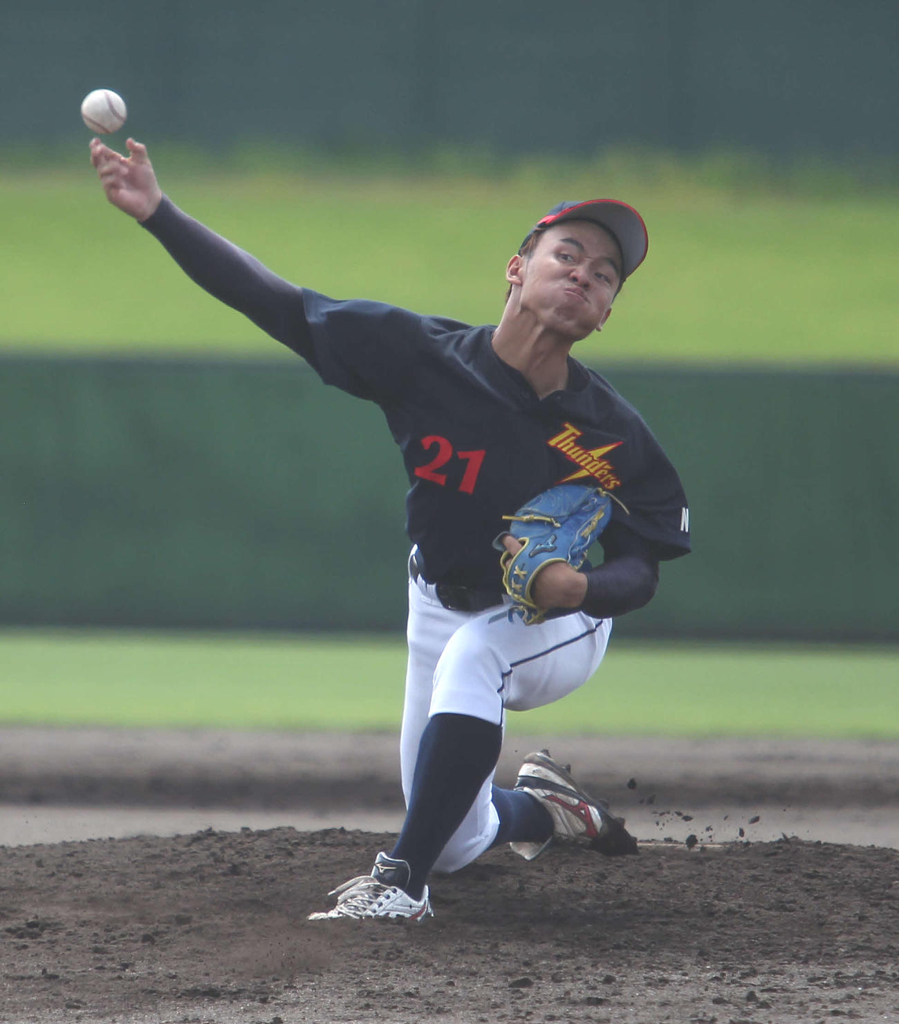 力投する野田サンダーズの小杉