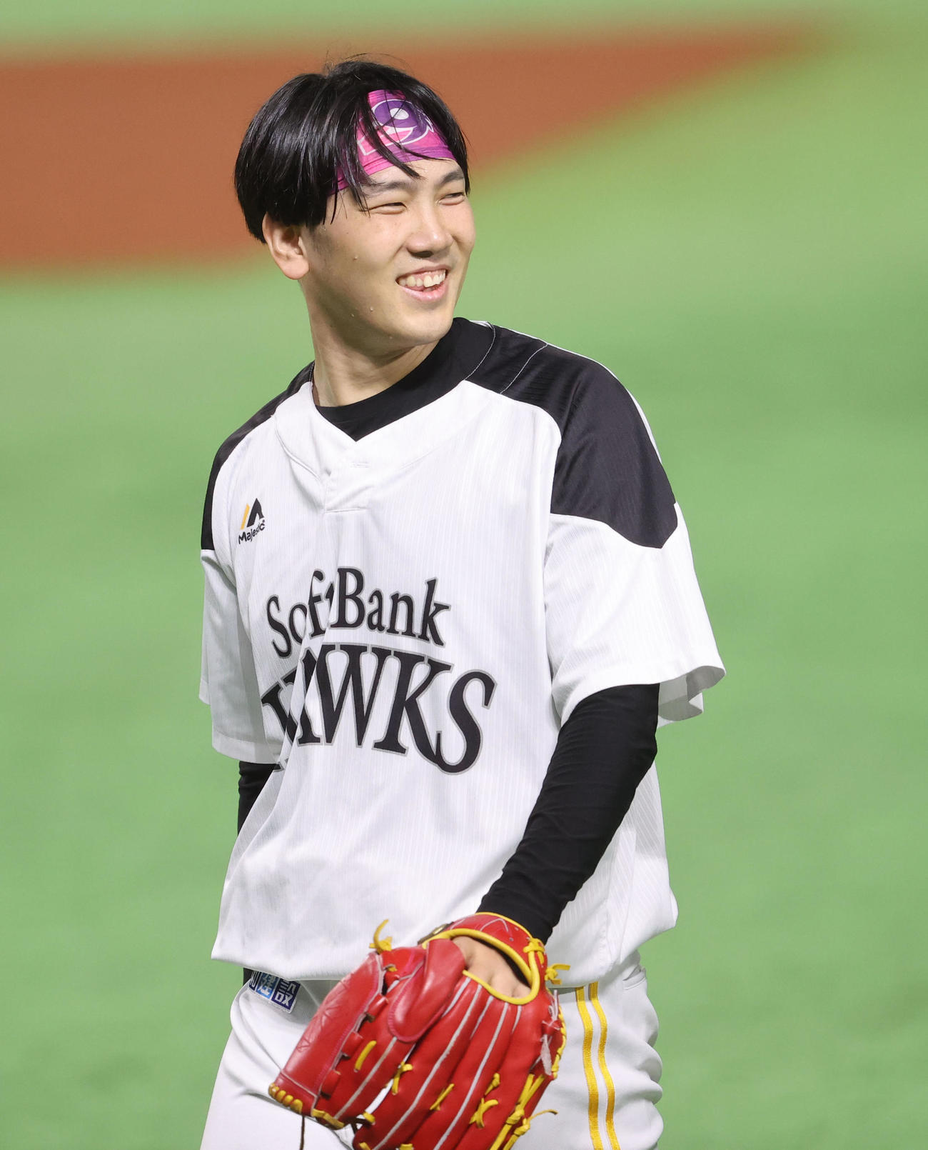 練習中、笑顔いっぱいの石川柊太（撮影・梅根麻紀）