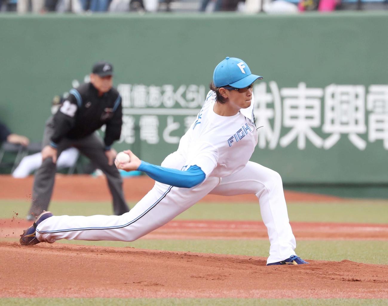 日本ハム対オリックス　力投する日本ハム先発の鈴木（撮影・黒川智章）