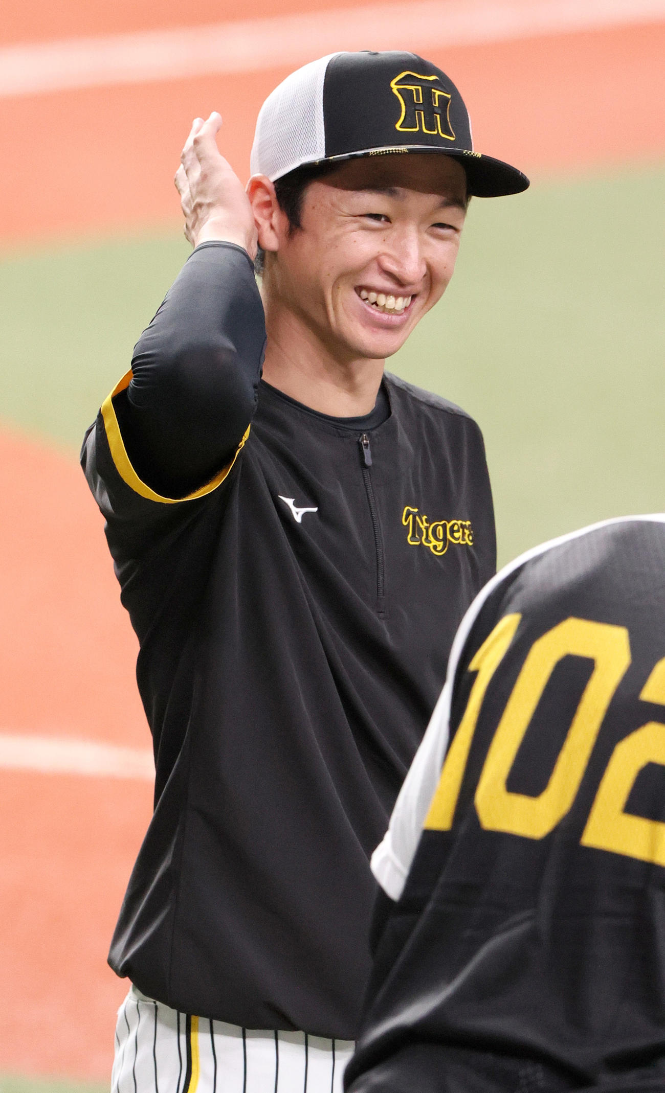 阪神対DeNA 1軍に合流の近本は練習で笑顔を見せる（撮影・上山淳一）