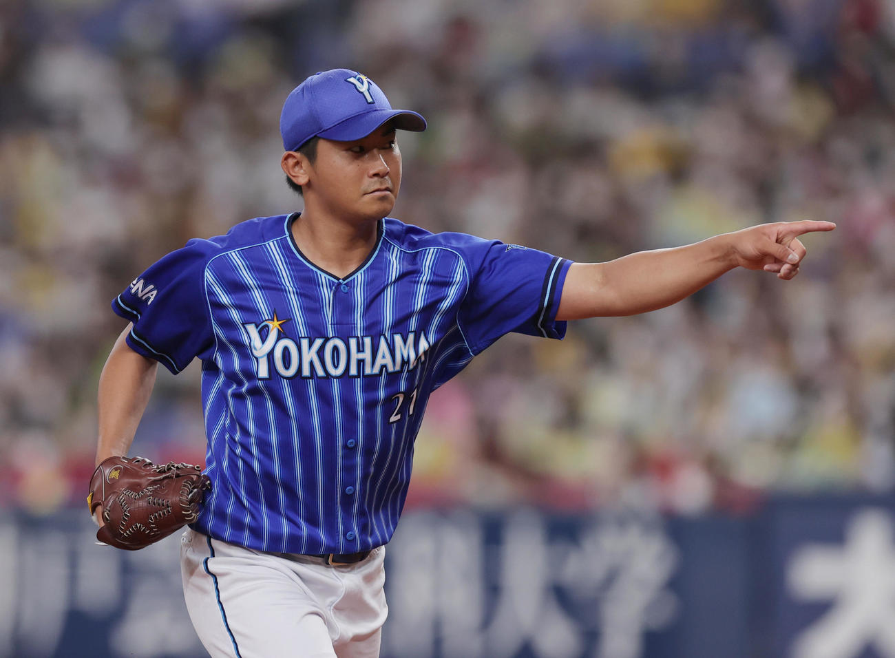 阪神対DeNA 6回裏の阪神打線を抑え、ベンチへ戻るDeNA今永（撮影・前田充）