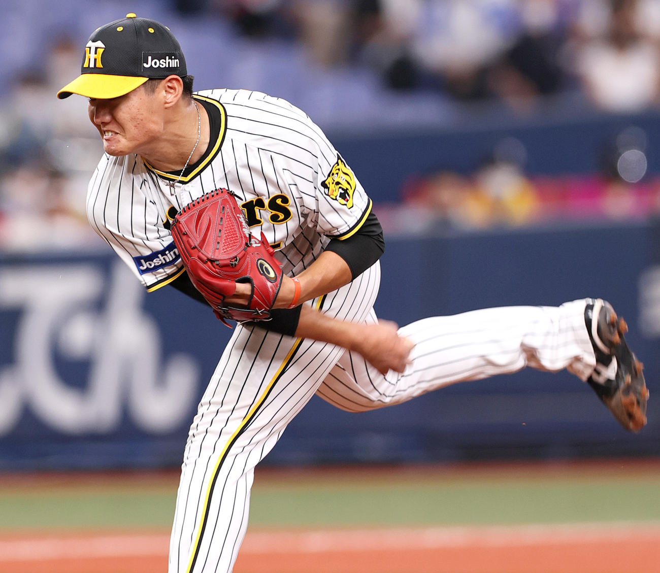 阪神対DeNA　力投する阪神西純（撮影・上山淳一）