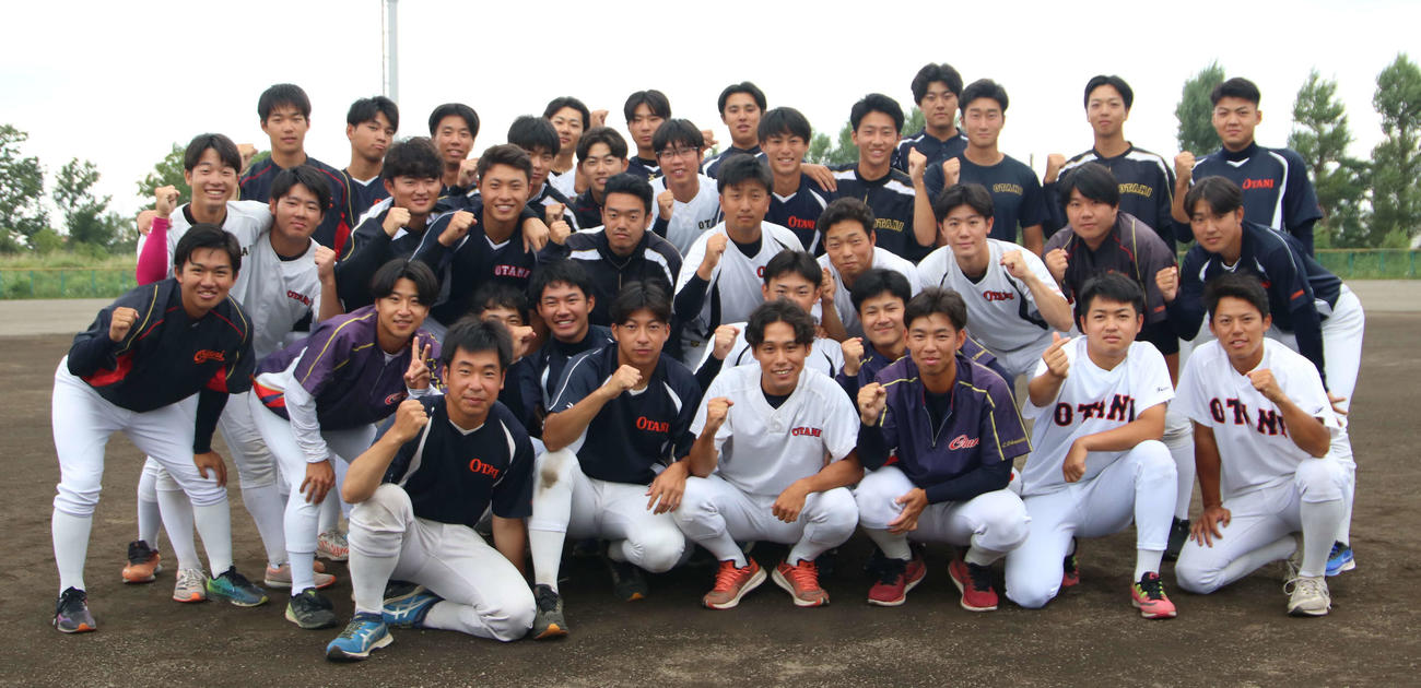 秋季リーグ戦に向け気合が入る札幌大谷大の選手たち（撮影・山崎純一）
