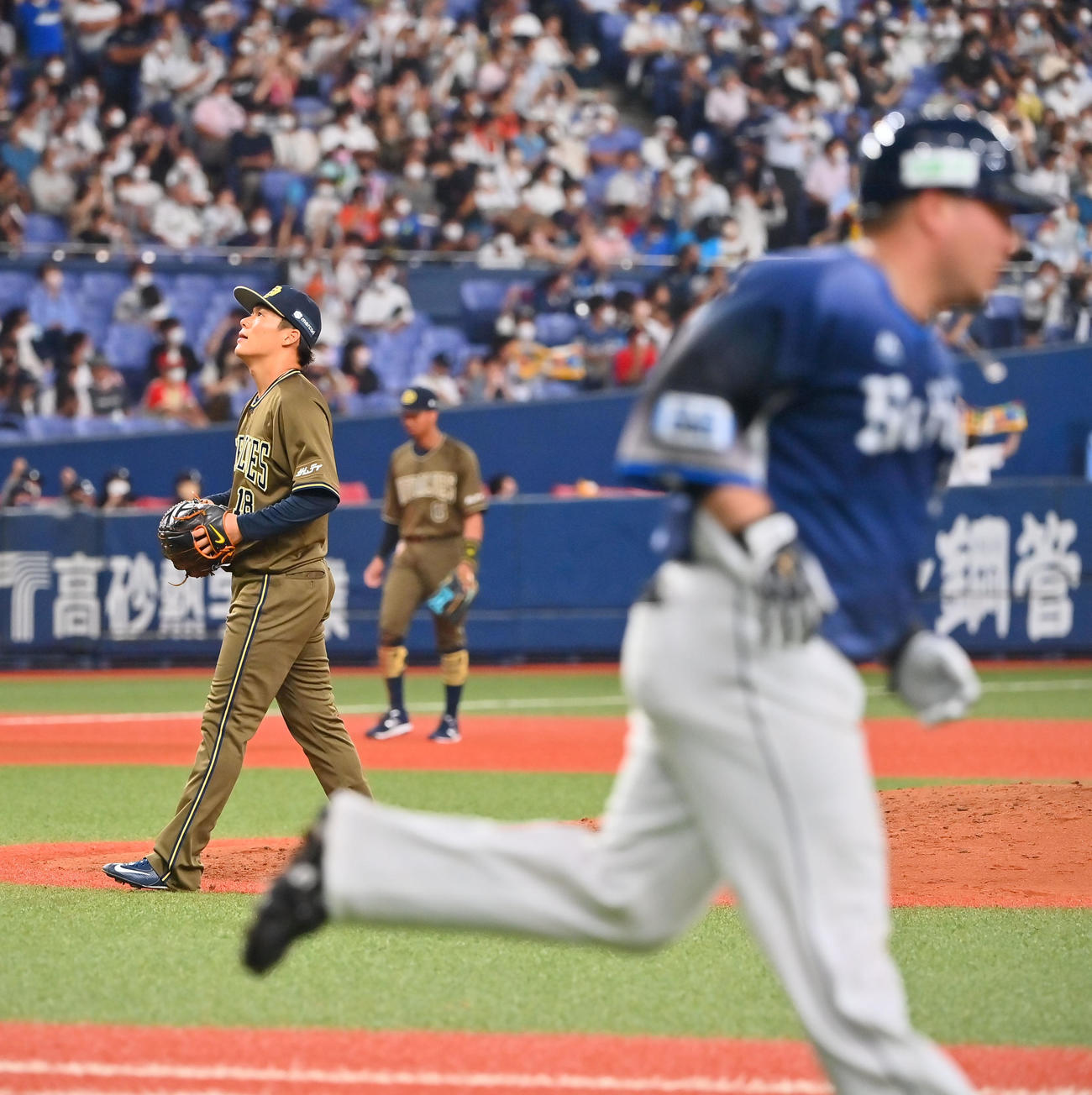 オリックス対西武　7回表西武無死、山川穂高に同点本塁打を浴びる山本（撮影・和賀正仁）