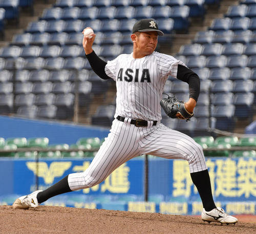 亜大・青山(9月17日撮影・柴田隆二)