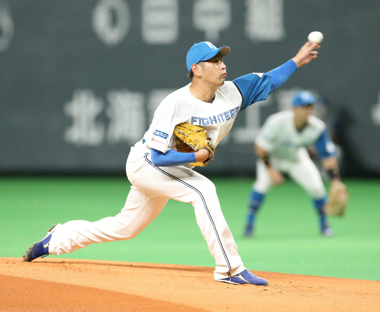 日本ハム対ソフトバンク　日本ハム先発の加藤（撮影・佐藤翔太）