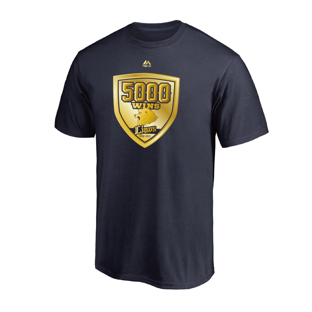 西武の球団通算5000勝記念Tシャツ（球団提供）