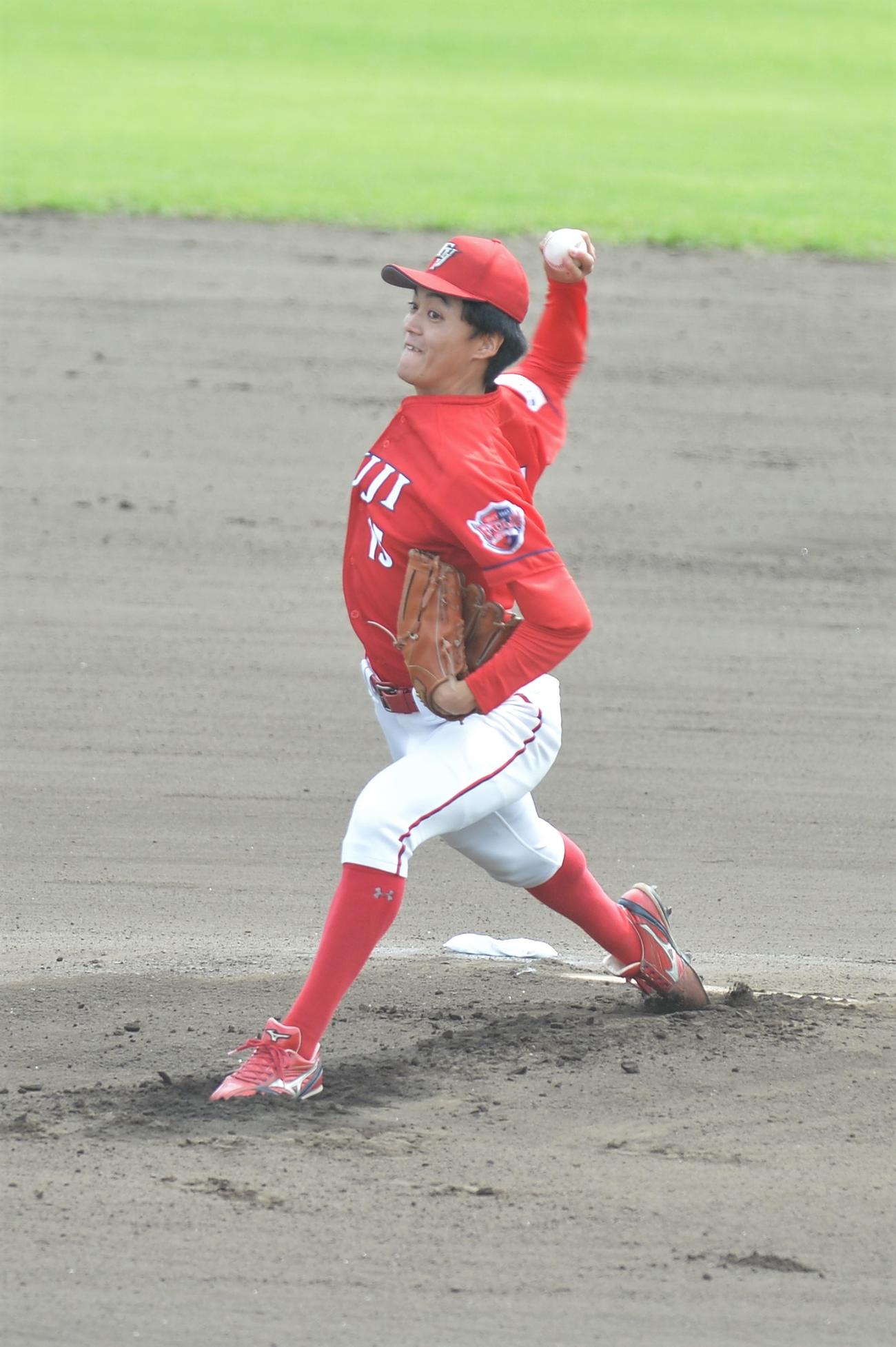 先発し6回1／3を5安打無失点と好投した富士大・中岡（撮影・佐藤究）