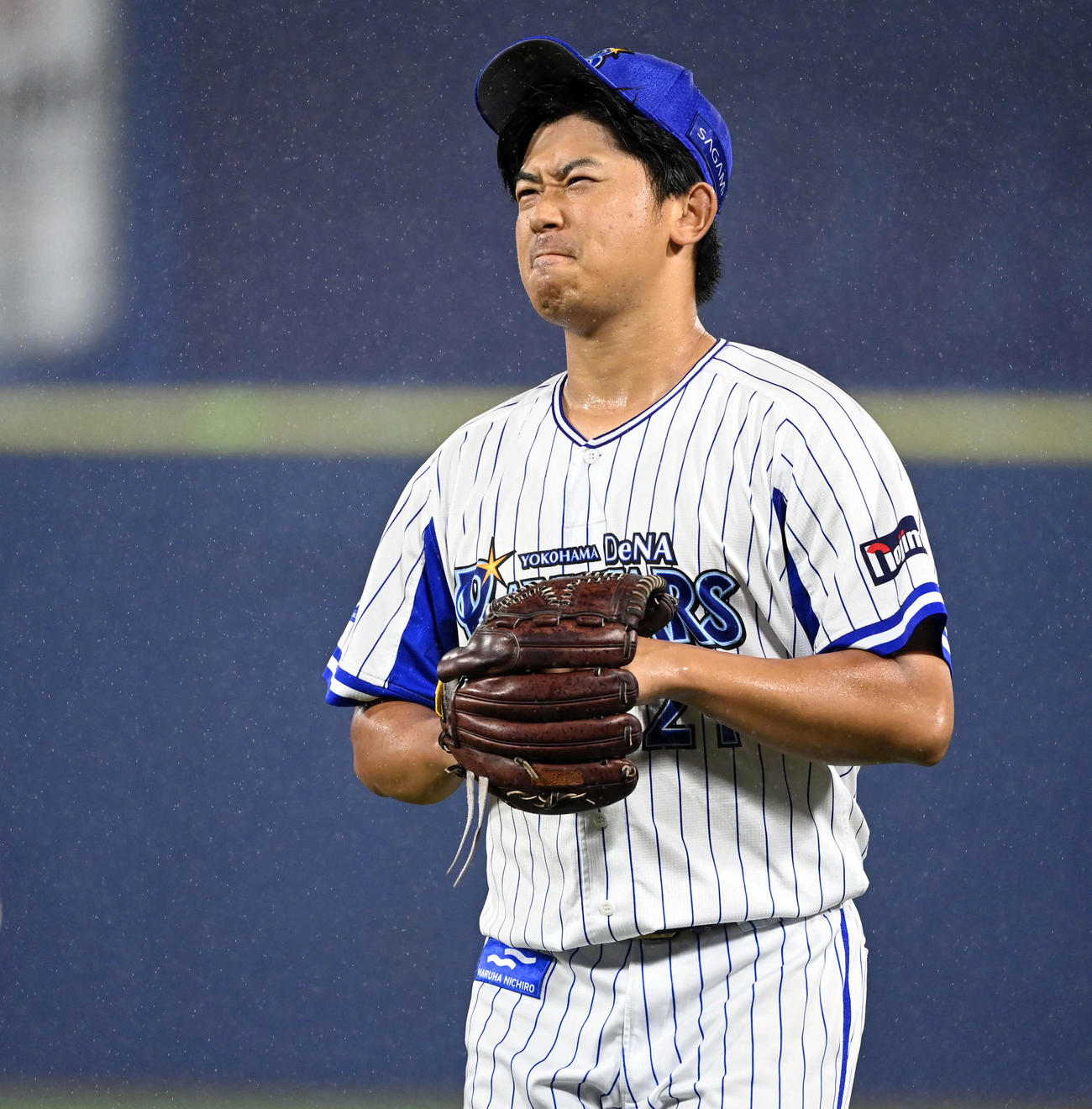 DeNA対中日　8回表、ランナーを背負いながらも、無失点に抑えたDeNA先発の今永（撮影・たえ見朱実）