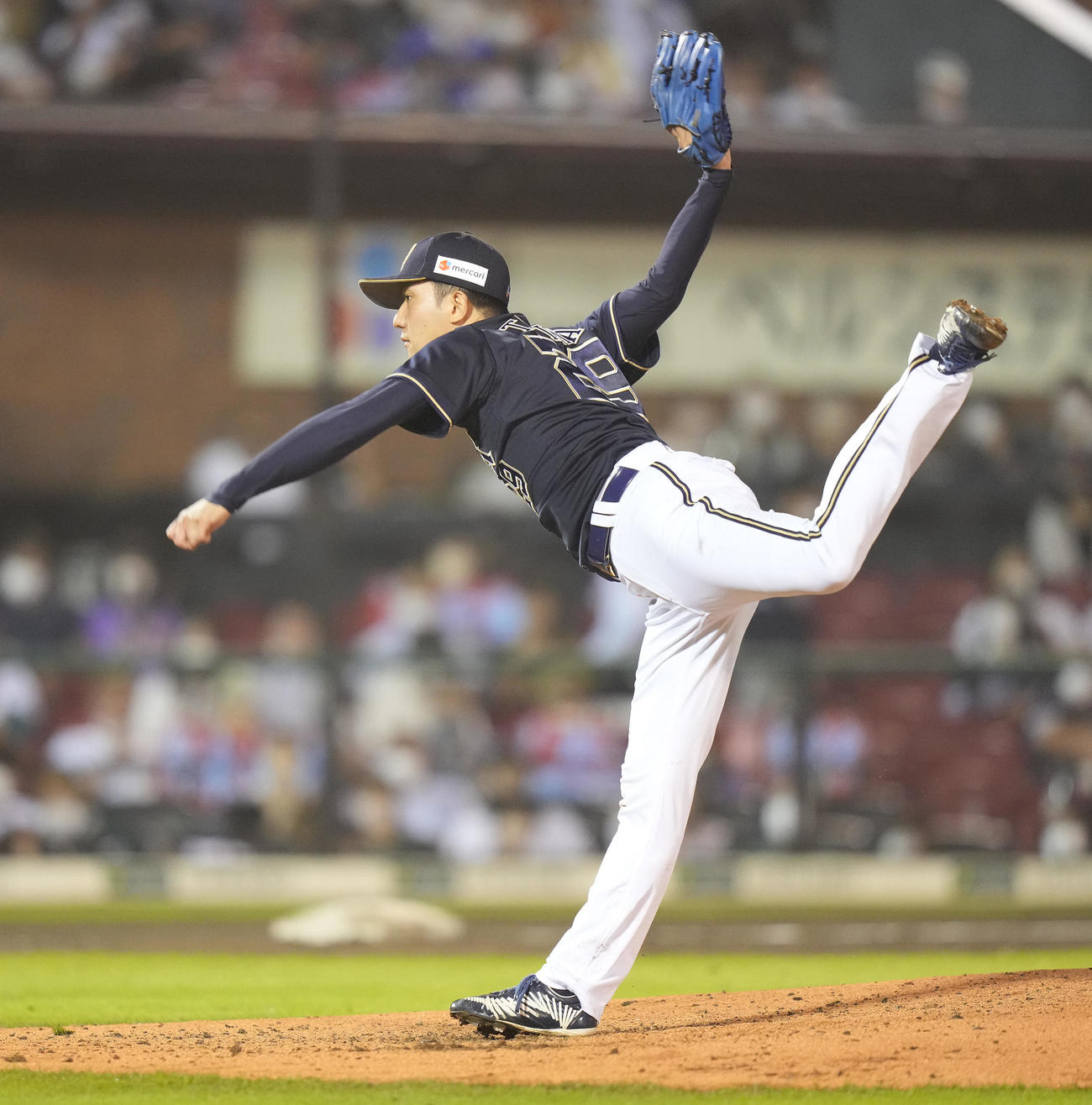 楽天対オリックス　先発し力投するオリックス田嶋（撮影・鈴木みどり）