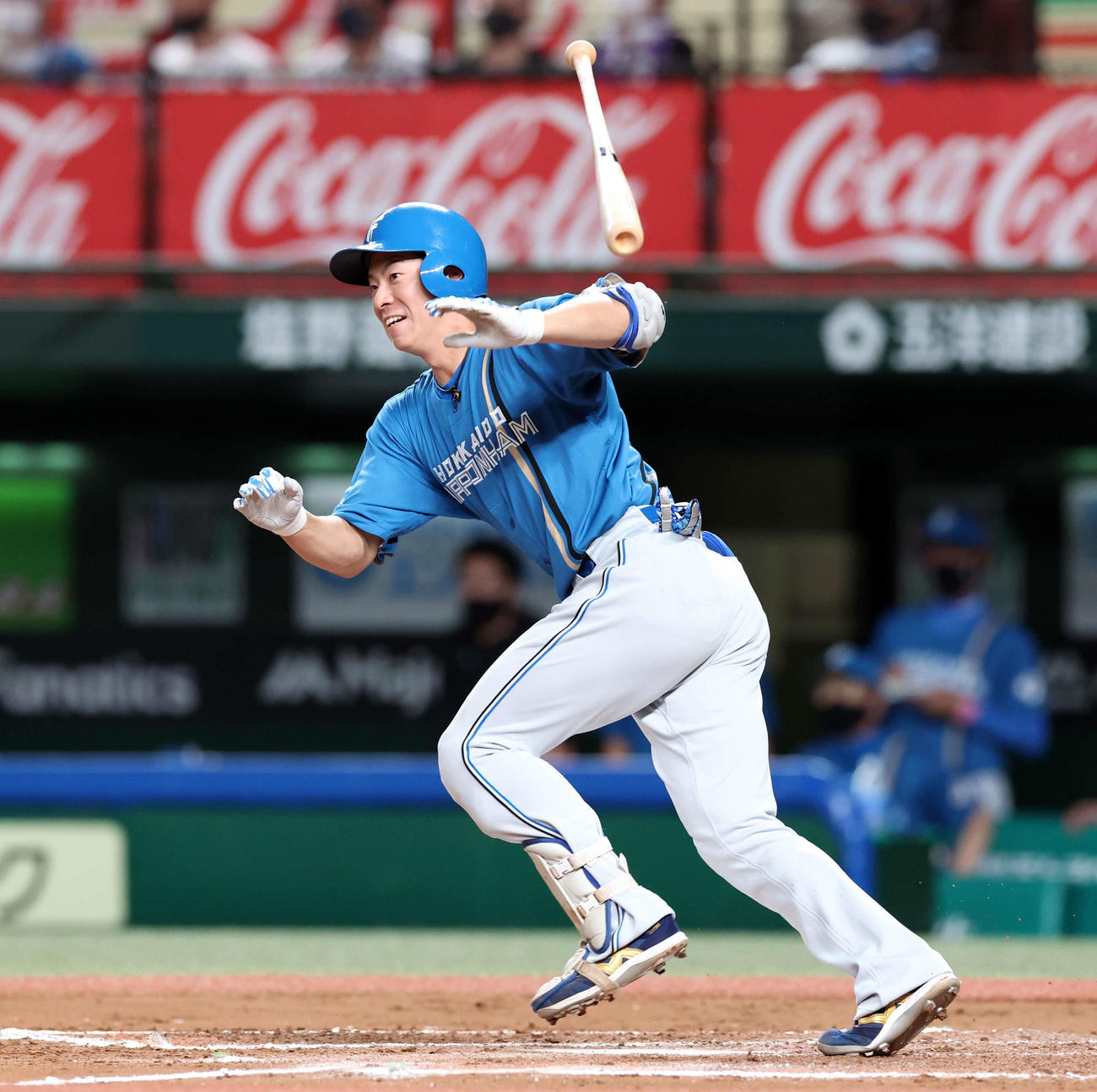 西武対日本ハム　7回表日本ハム2死二塁、松本剛は左適時打を放つ（撮影・浅見桂子）