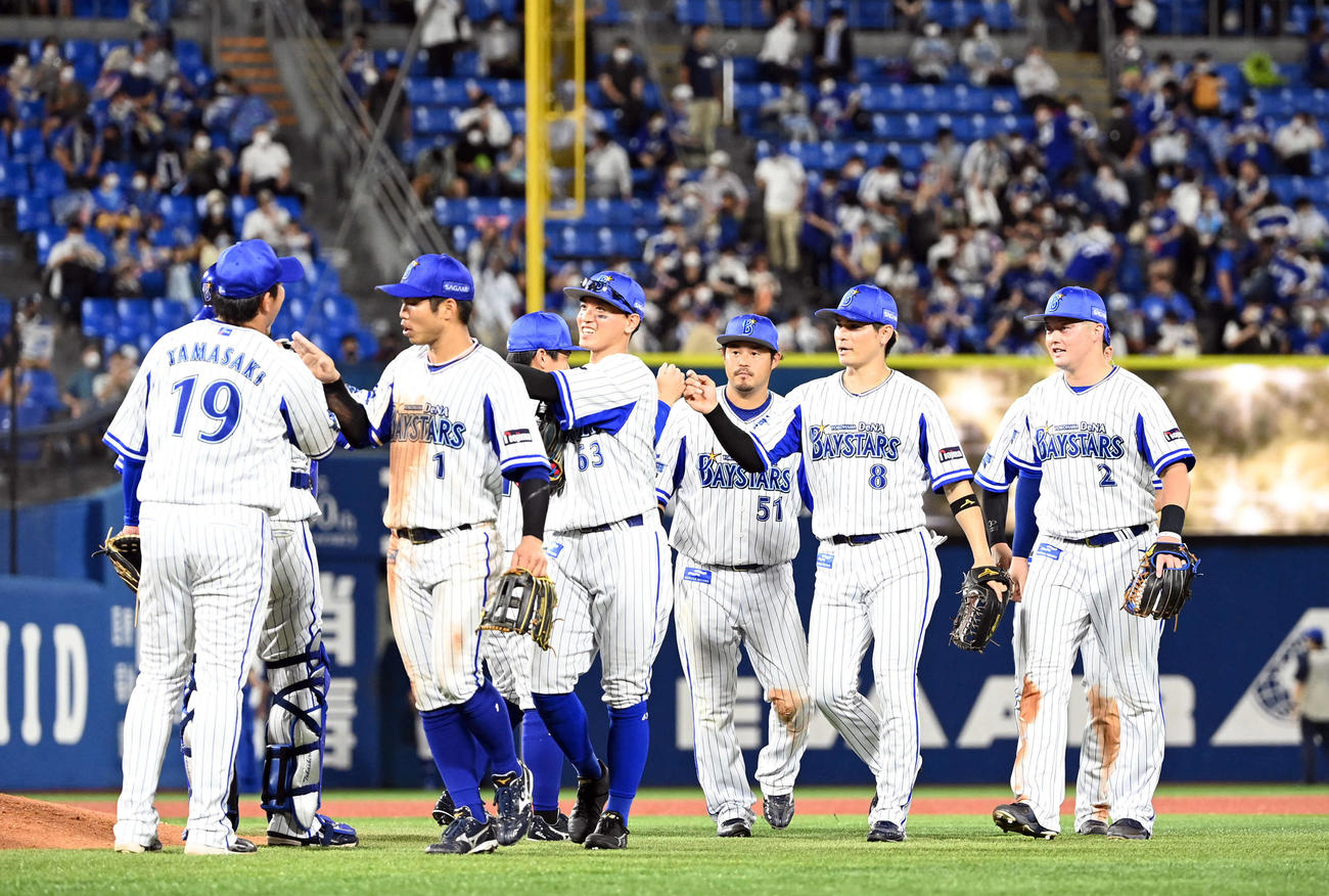 DeNA対中日　中日に勝利したDeNA（撮影・たえ見朱実）