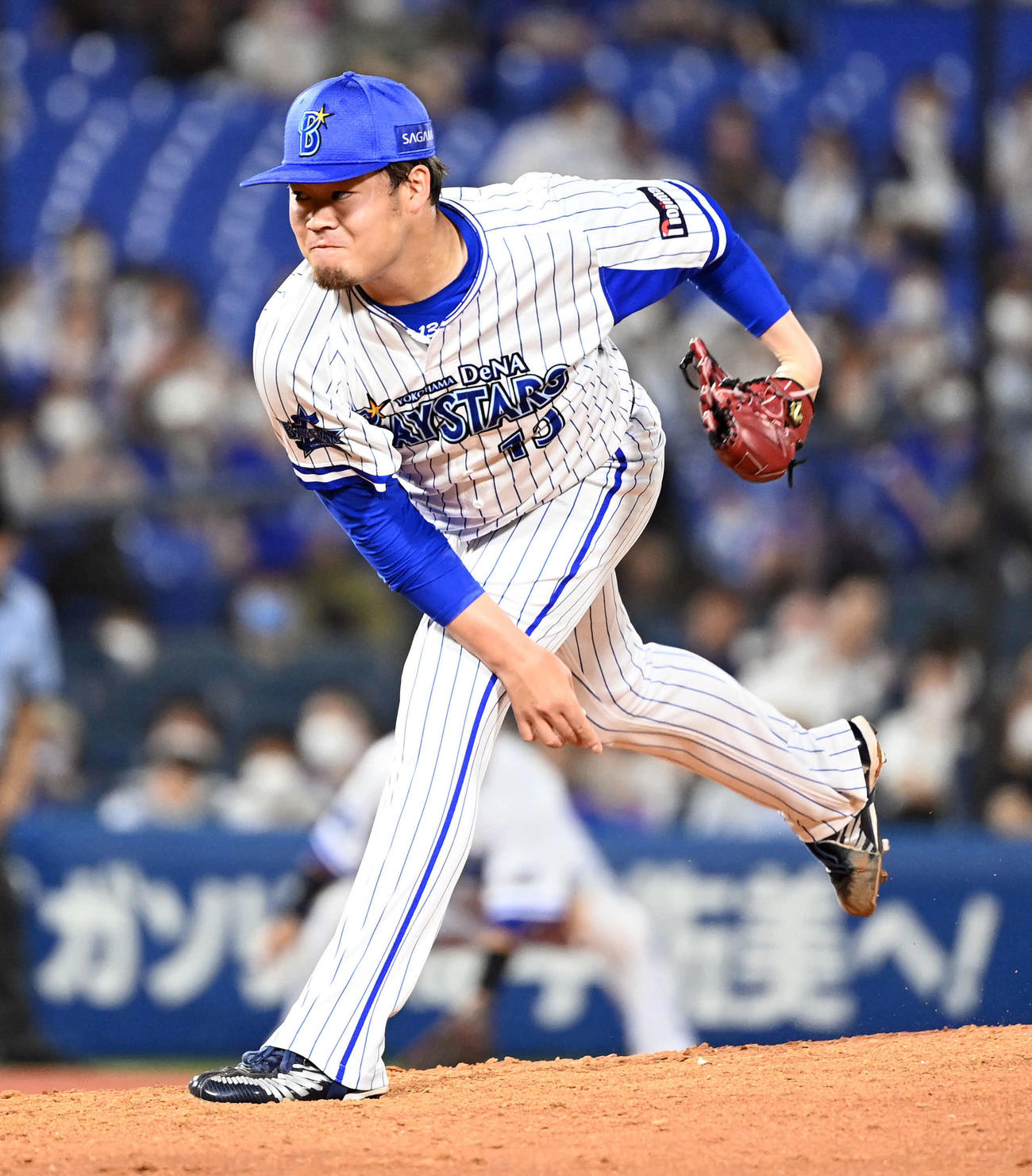 DeNA対中日　8回途中からマウンドに上がったDeNA伊勢（撮影・たえ見朱実）