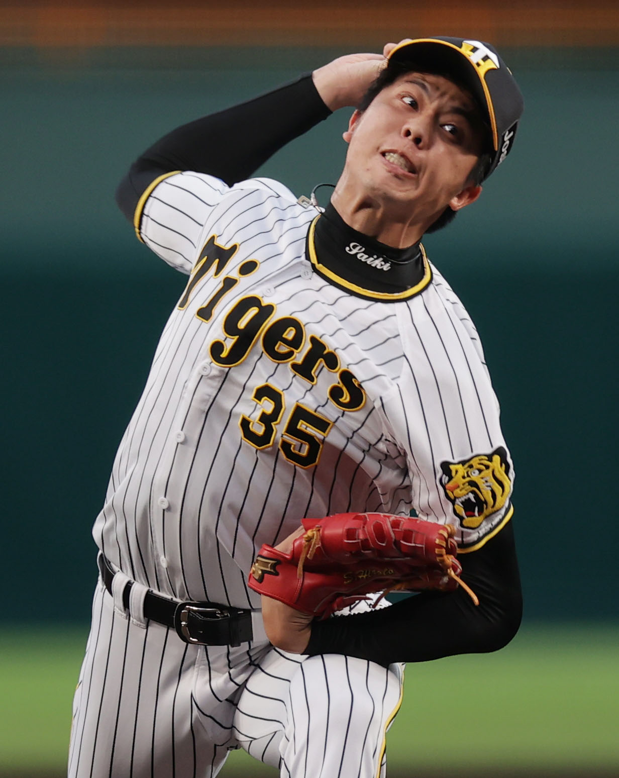 阪神対広島　力投する阪神先発の才木（撮影・前田充）