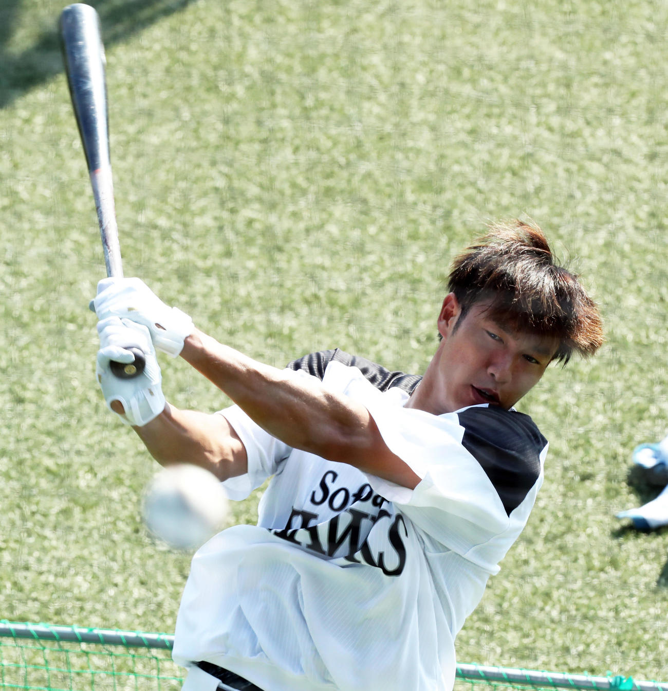 8月30日、2軍で練習を行う柳田悠岐