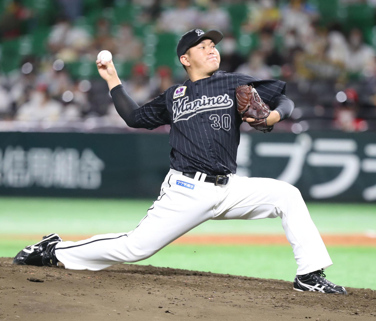 ソフトバンク対ロッテ　9回裏から登板した廣畑（撮影・屋方直哉）