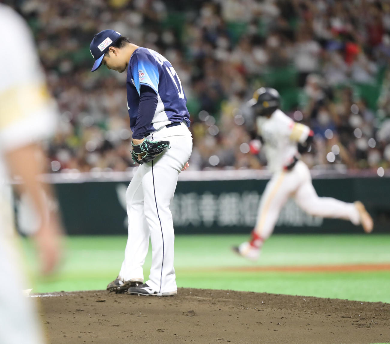 ソフトバンク対西武　5回裏ソフトバンク無死、松本は今宮に左中間へ先制の本塁打を浴びる（撮影・屋方直哉）
