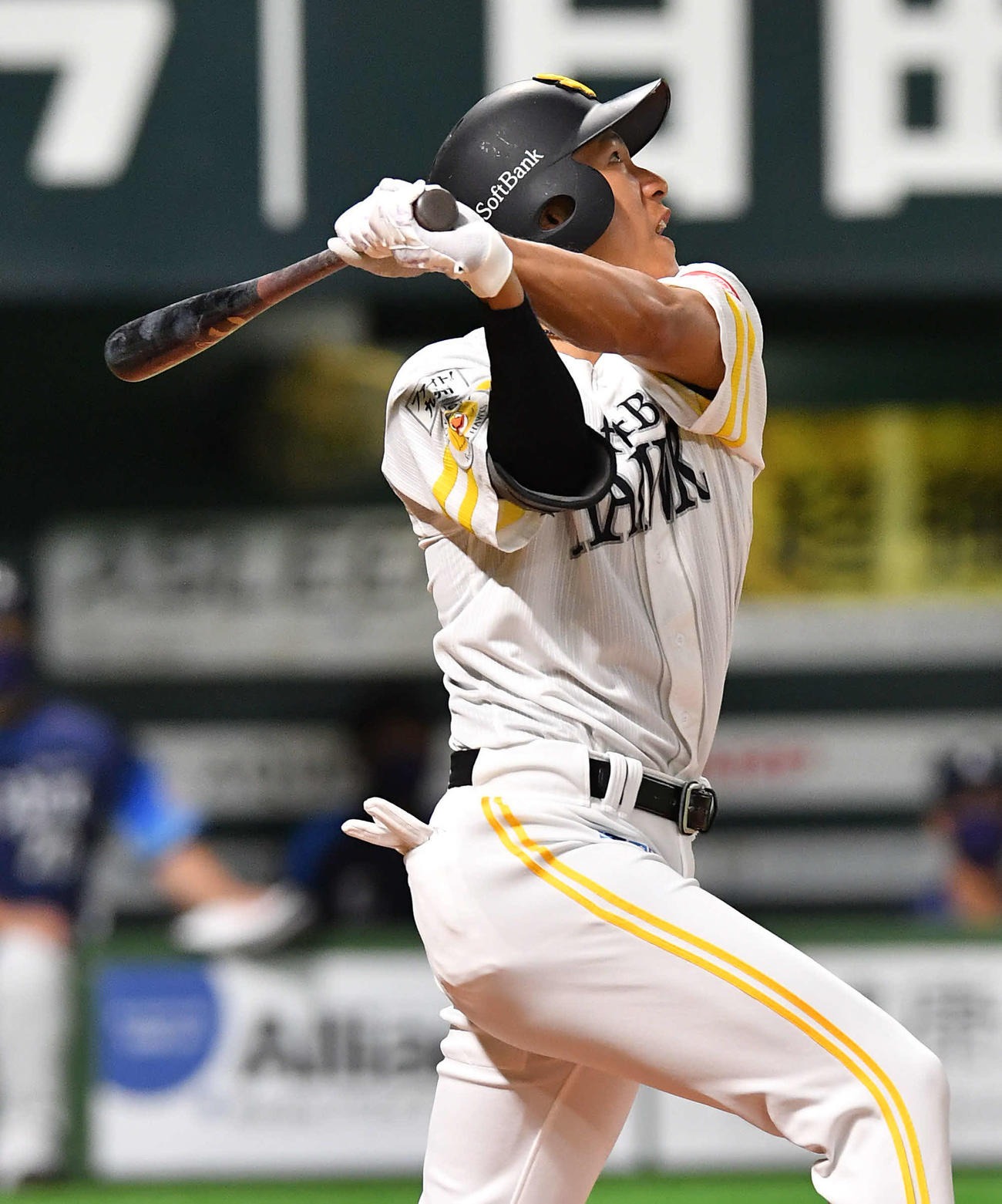 ソフトバンク対西武　2回裏ソフトバンク1死一塁、左飛に倒れる柳田（撮影・岩下翔太）