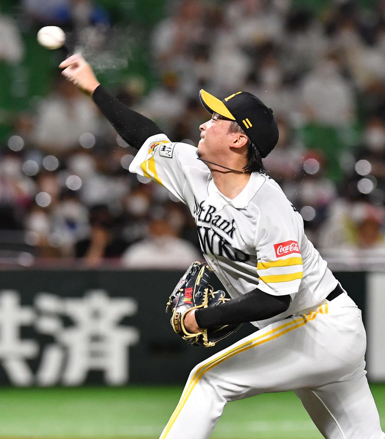 ソフトバンク対西武　ソフトバンク先発の東浜（撮影・岩下翔太）