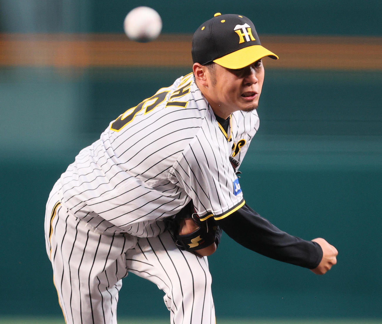 阪神対巨人　阪神先発の西勇は7回を無支点に抑える（撮影・上山淳一）