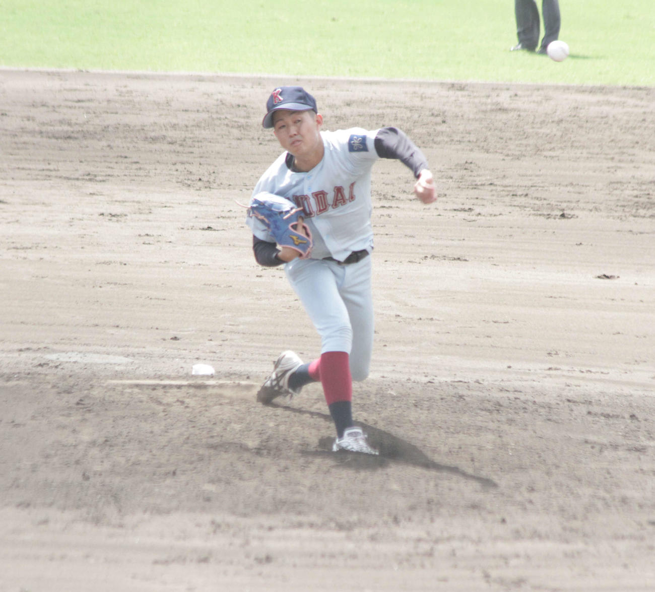 近大の久保玲司投手は先発して力投した