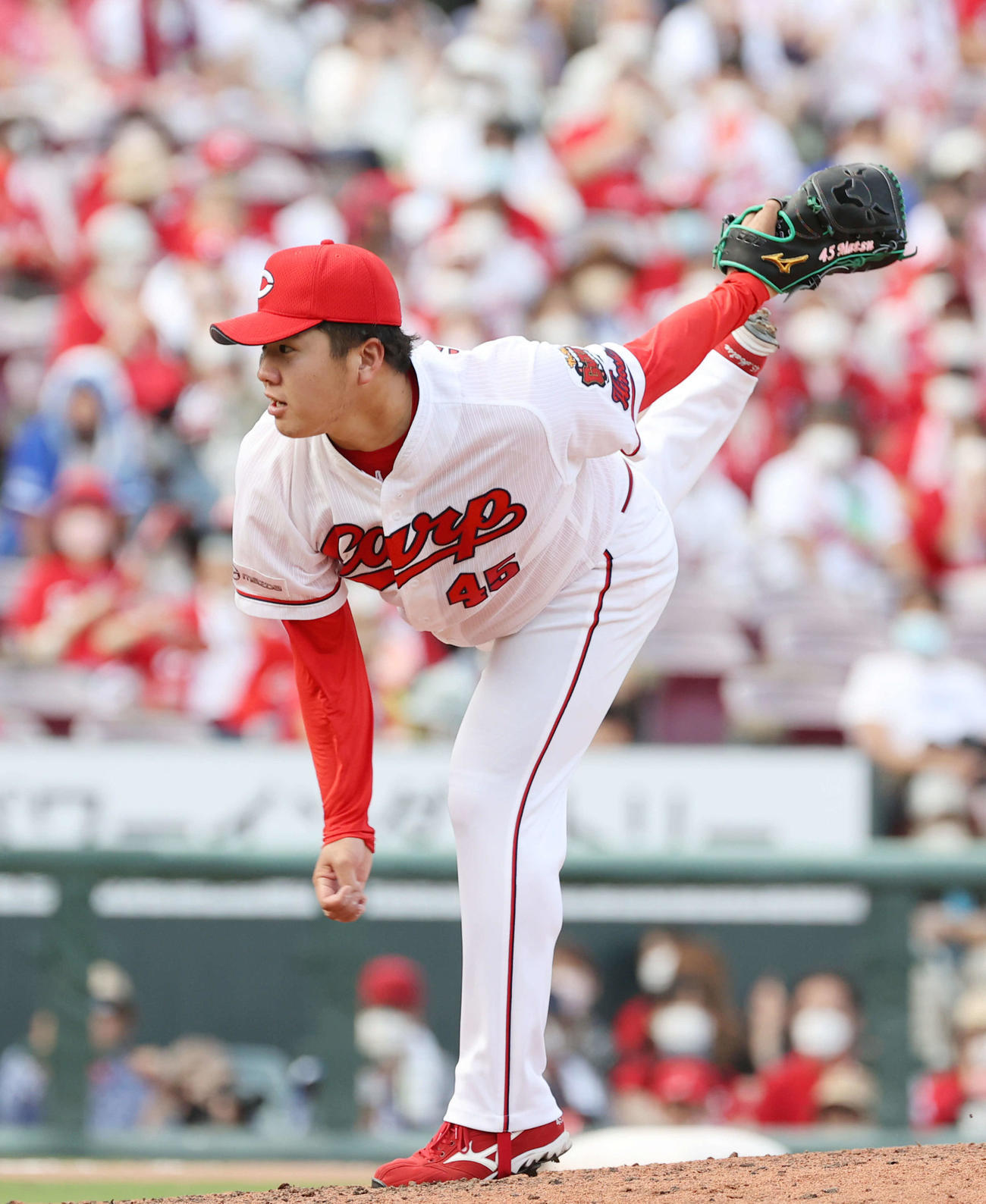 広島対DeNA 9回表DeNA、広島4番手の松本（撮影・加藤孝規）