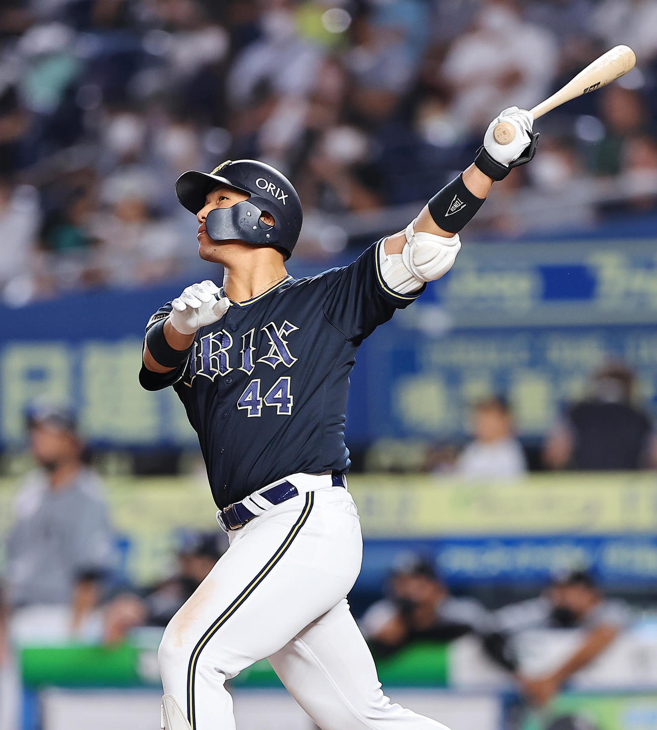ロッテ対オリックス　5回表オリックス2死二塁、2点本塁打を放つ頓宮（撮影・垰建太）