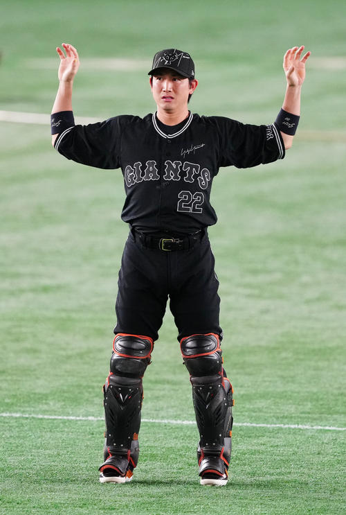 ジャイアンツ 小林誠司 リストバンド 手っ取り早く