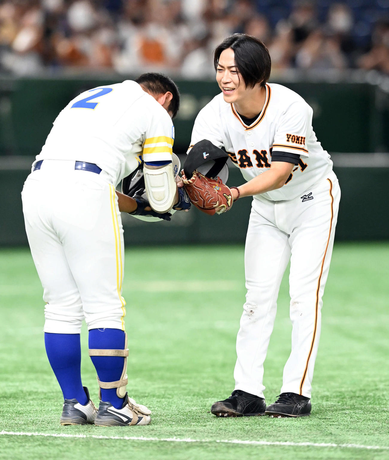 巨人対中日　中学生と1打席対決を行ったKAT－TUNの亀梨和也（撮影・たえ見朱実）
