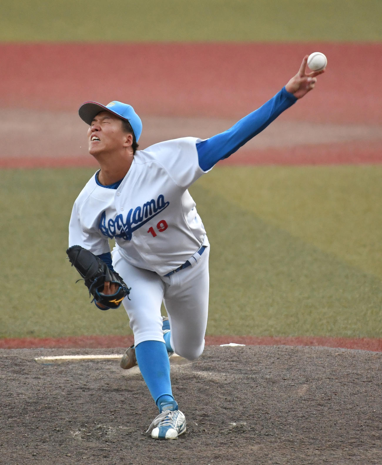 亜大対青学大　2安打完封勝利を挙げた青学大・北村（撮影・柴田隆二）