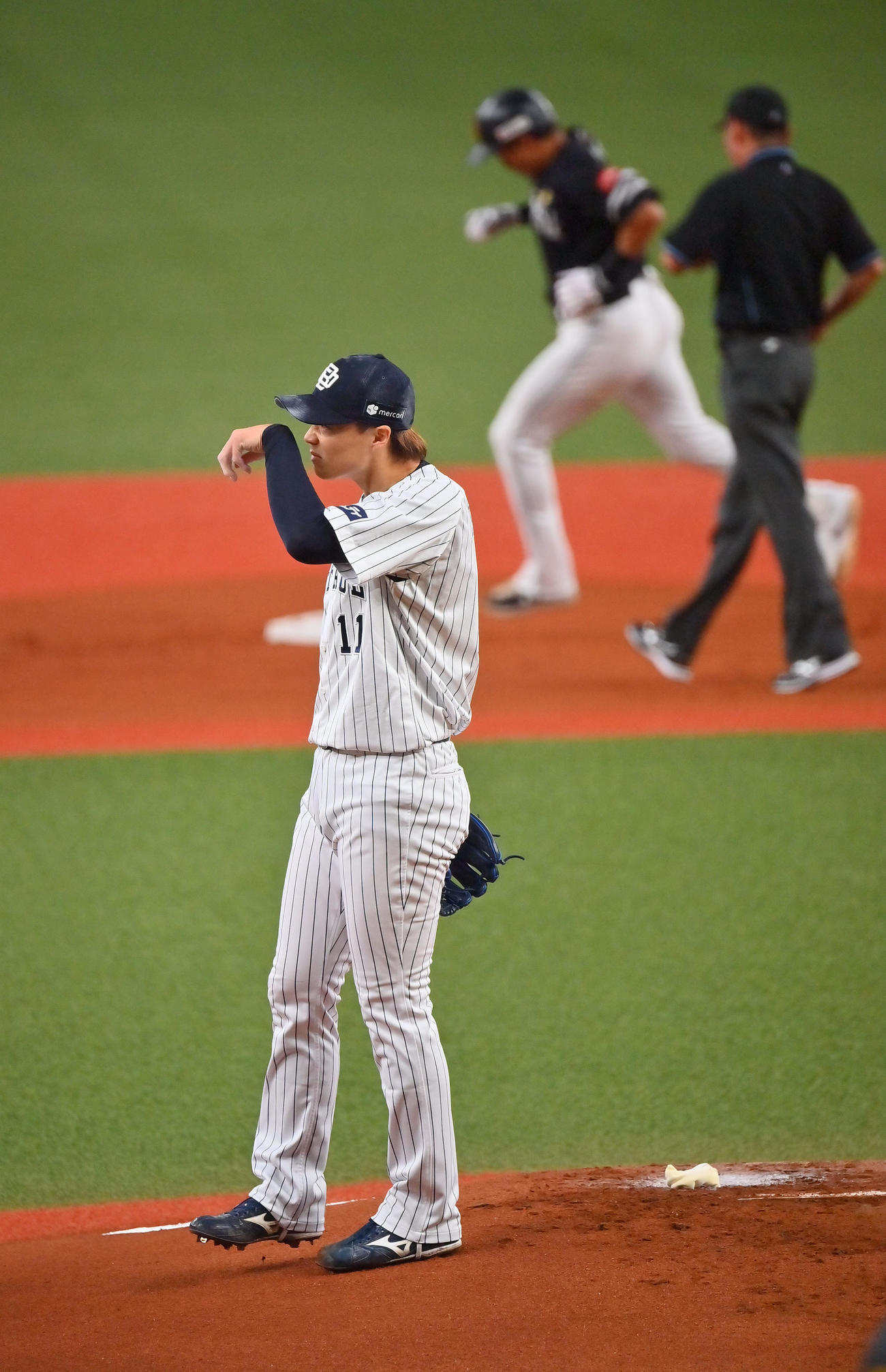 オリックス対ソフトバンク　1回表ソフトバンク1死一、二塁、柳田に先制の3点本塁打を浴びる山崎福（撮影・和賀正仁）