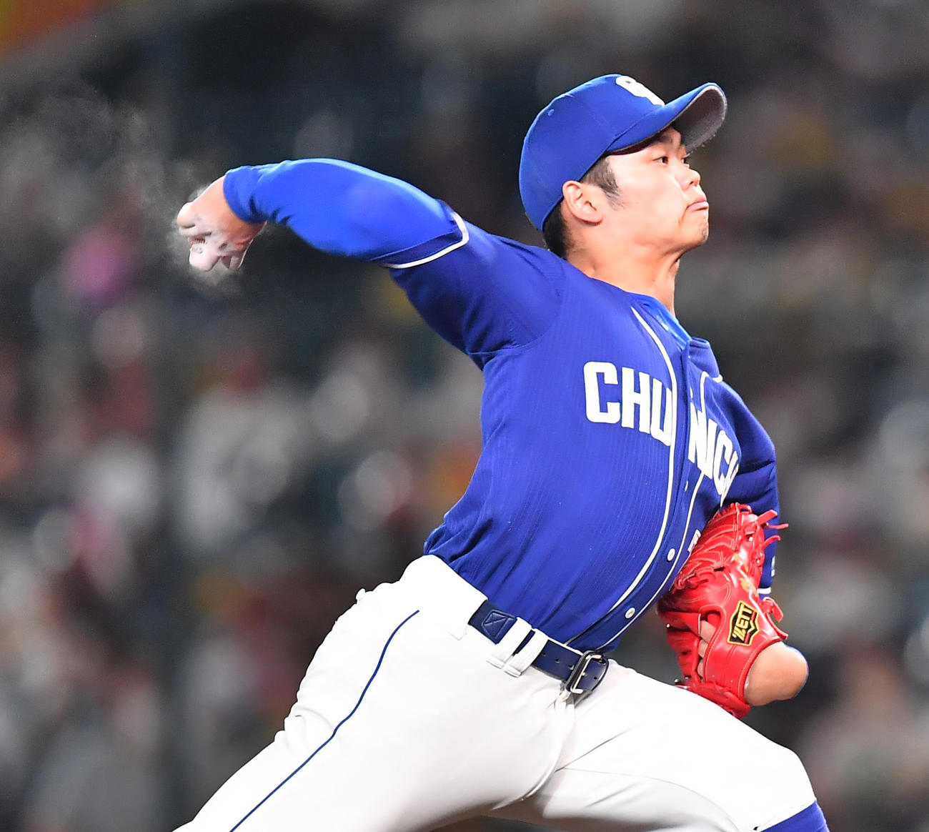 阪神対中日　8回裏、中日3番手で登板する根尾（撮影・清水貴仁）