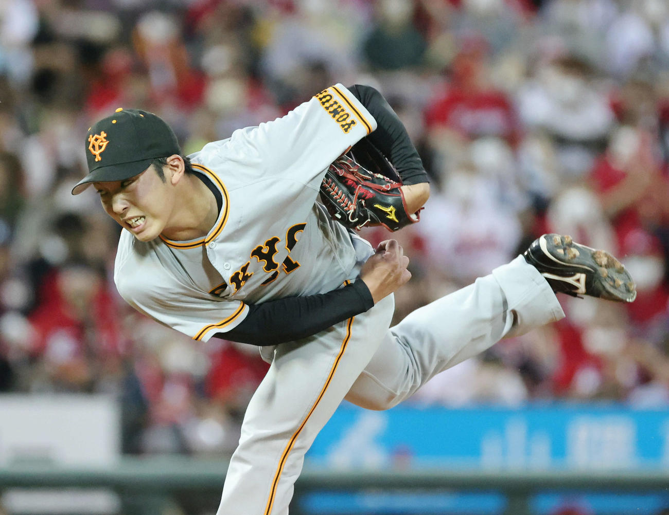 広島対巨人　巨人先発の赤星（撮影・加藤孝規）