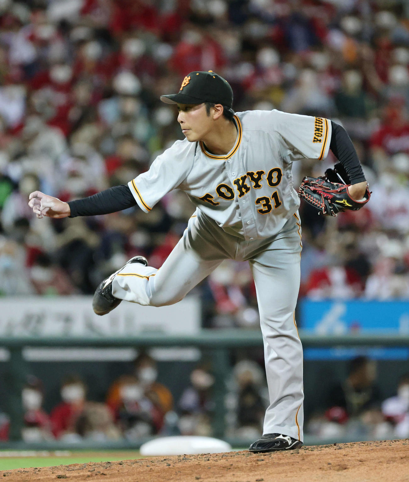 広島対巨人　巨人先発の赤星（撮影・加藤孝規）