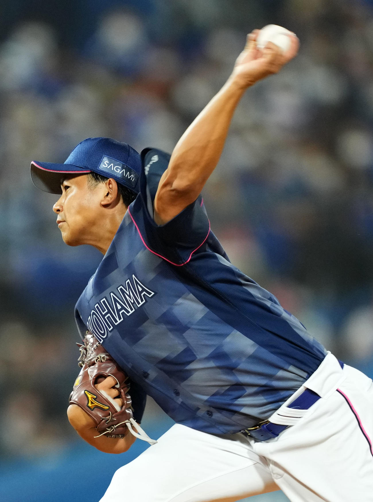 DeNA対ヤクルト　力投するDeNA先発の今永（撮影・横山健太）