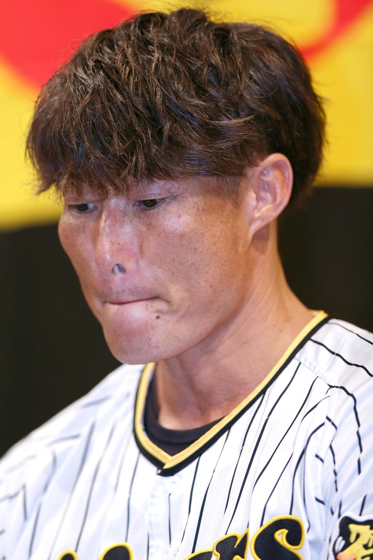 引退会見する阪神糸井（撮影・上山淳一）