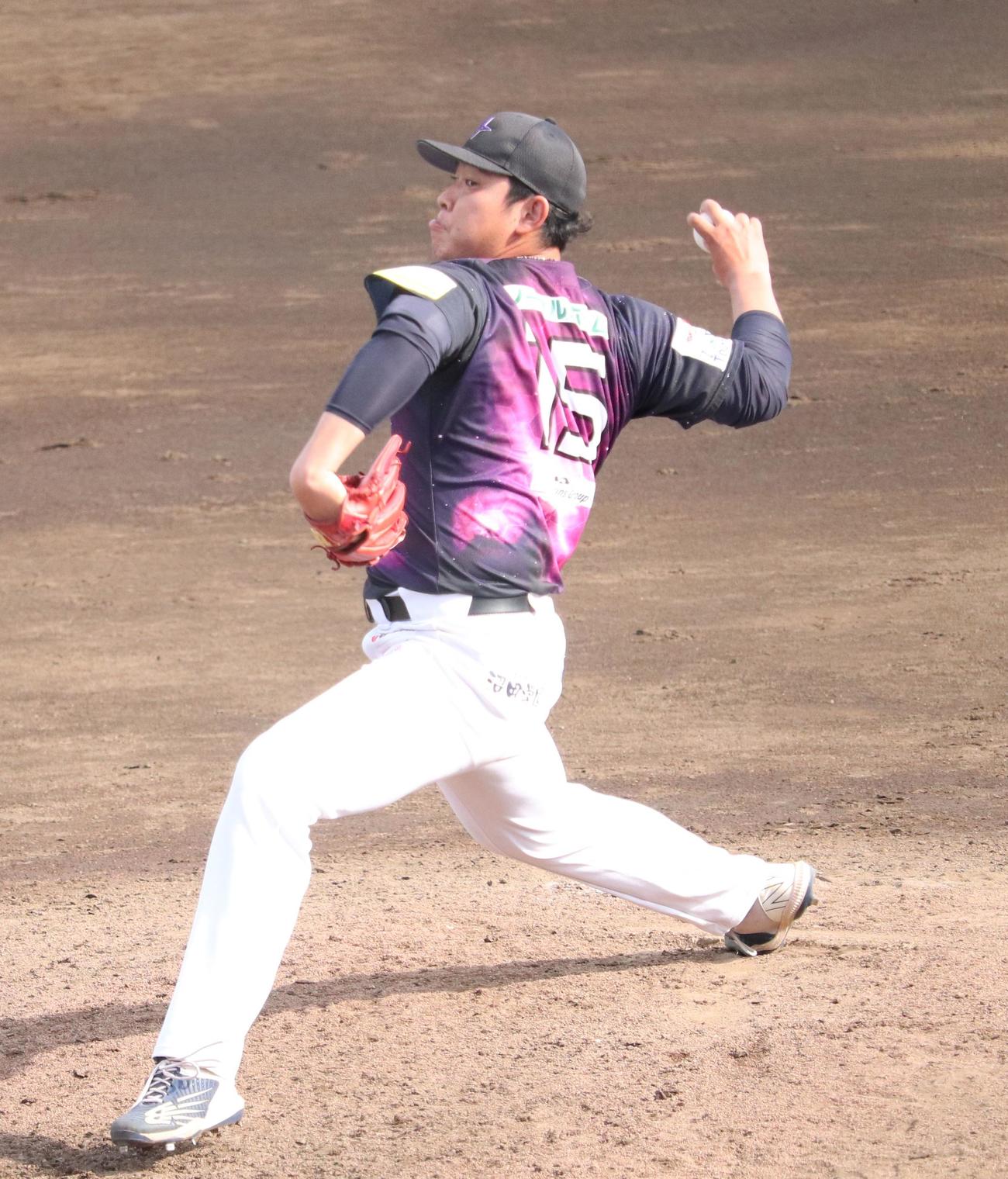 BCリーグ選抜対巨人　自己最速152キロをマークし1イニングを3者凡退に抑えた今秋ドラフト候補のBC茨城・渡辺（撮影・保坂恭子）