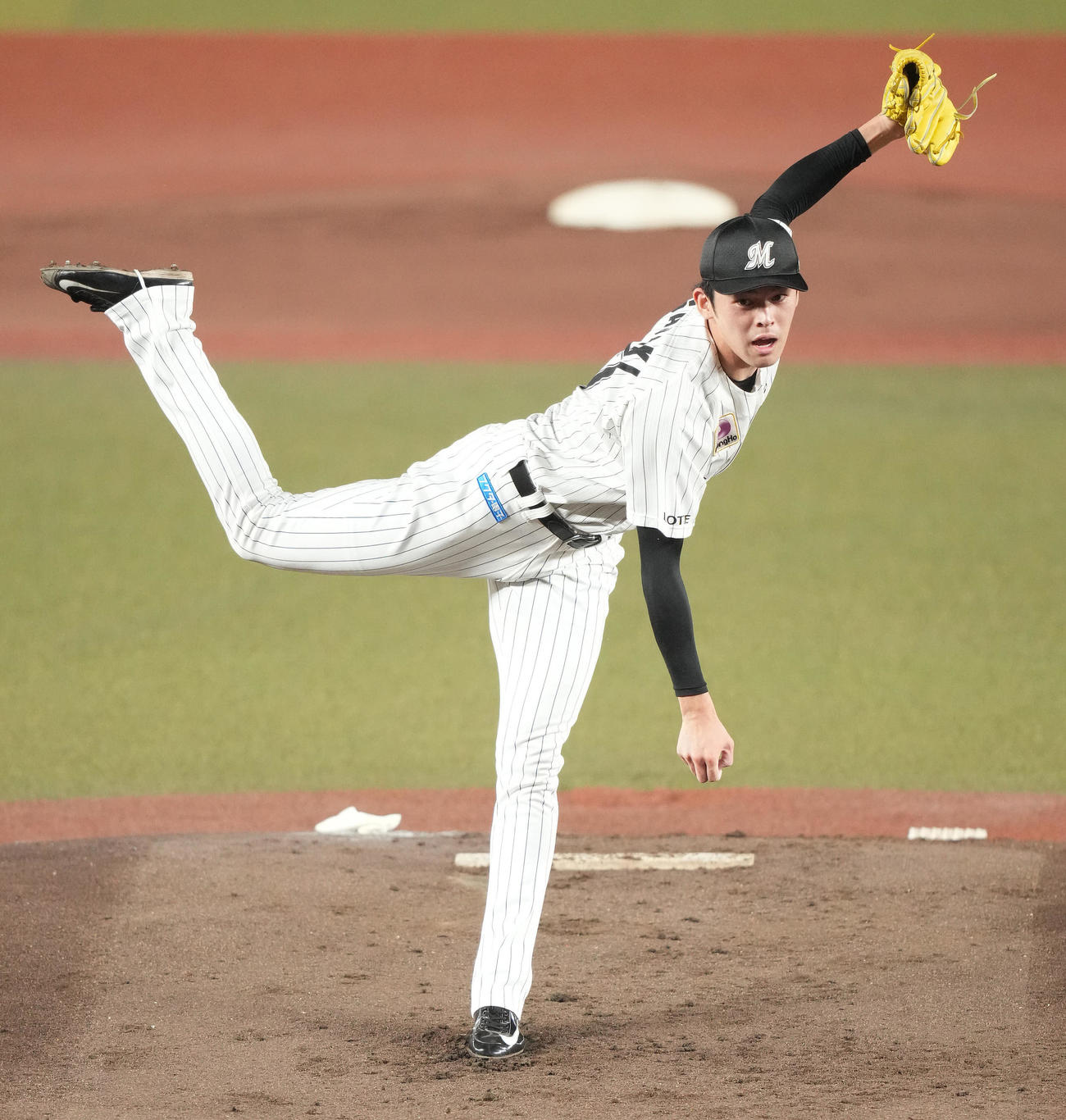 ロッテ対日本ハム　先発し力投するロッテ佐々木朗（撮影・鈴木みどり）