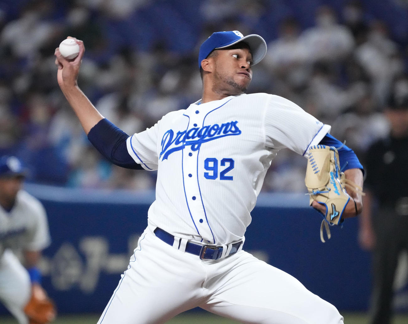中日対DeNA 9回表、中日5番手で登板するR・マルティネス（撮影・森本幸一）