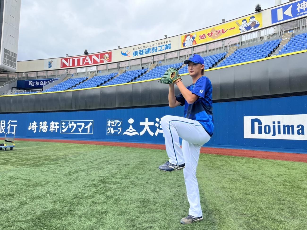 キャッチボールするDeNA阪口（球団提供）
