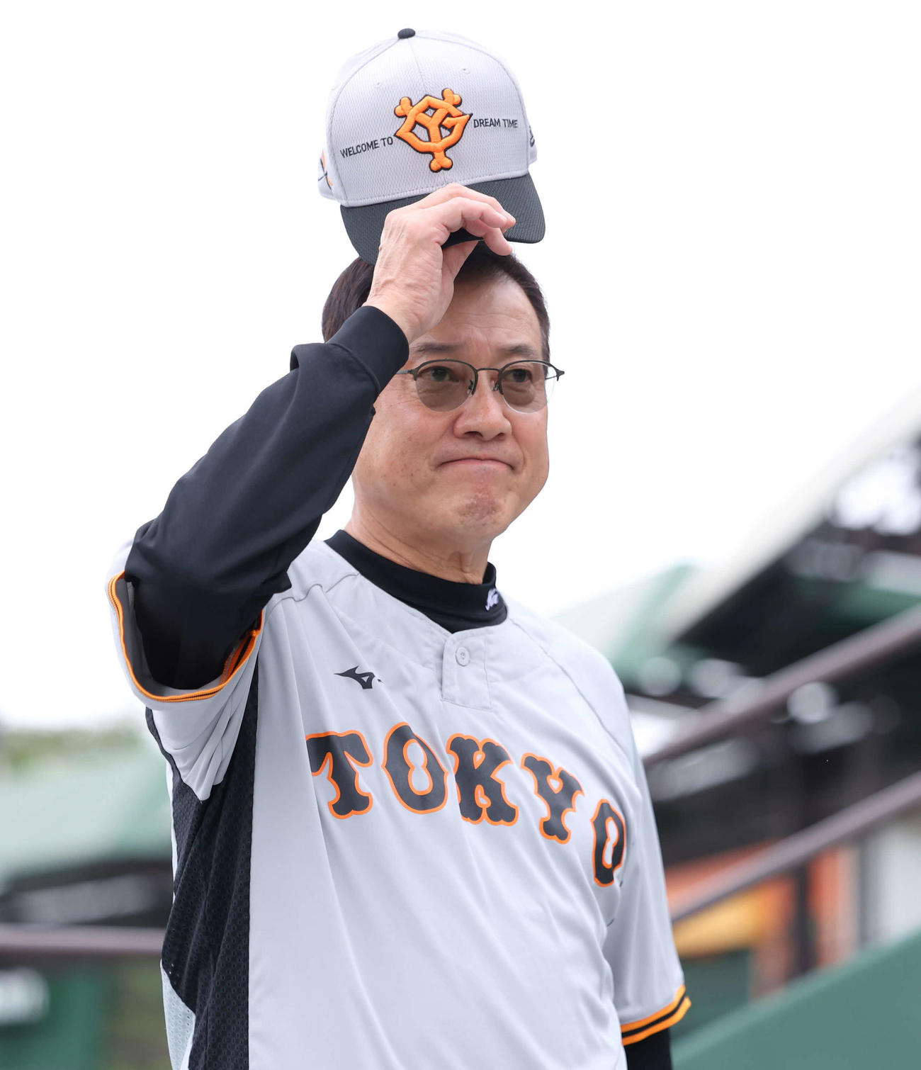 練習を引き揚げる巨人原監督（撮影・河田真司）