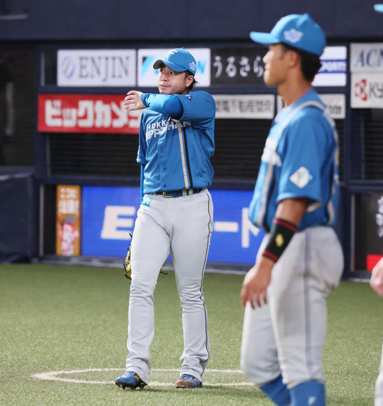 オリックス対日本ハム　12回裏オリックス1死二塁、代打若月に右越え適時二塁打を打たれサヨナラ負けの堀（撮影・加藤哉）