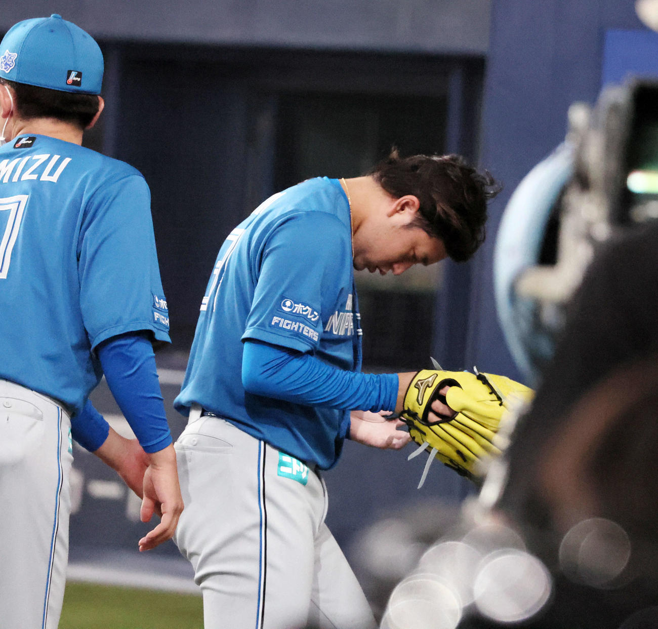 オリックス対日本ハム　12回裏オリックス1死二塁、代打若月に右越え適時二塁打を打たれサヨナラ負けの堀（撮影・加藤哉）