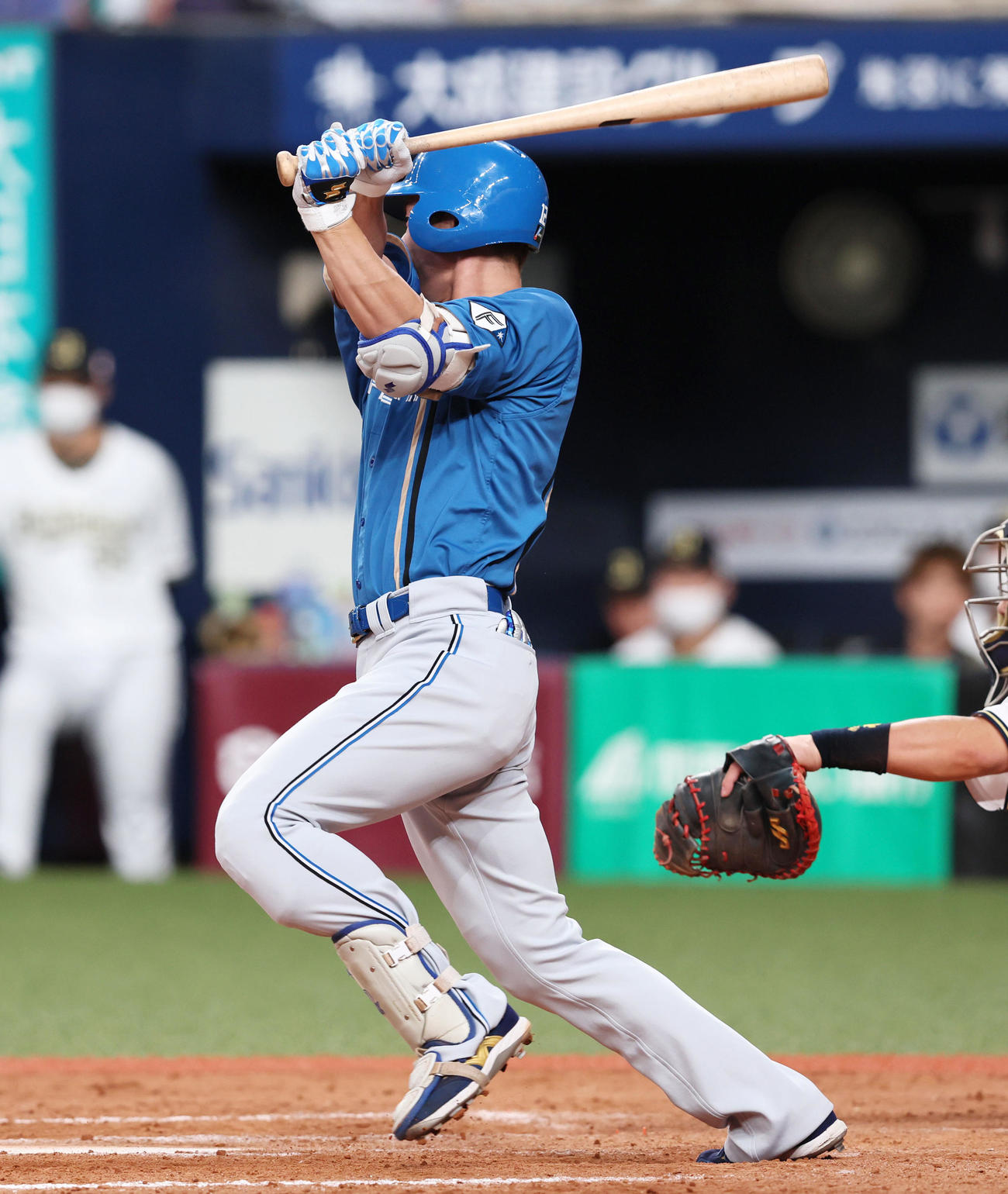 オリックス対日本ハム　9回表日本ハム1死二塁、代打松本剛は右前打を放つ（撮影・加藤哉）