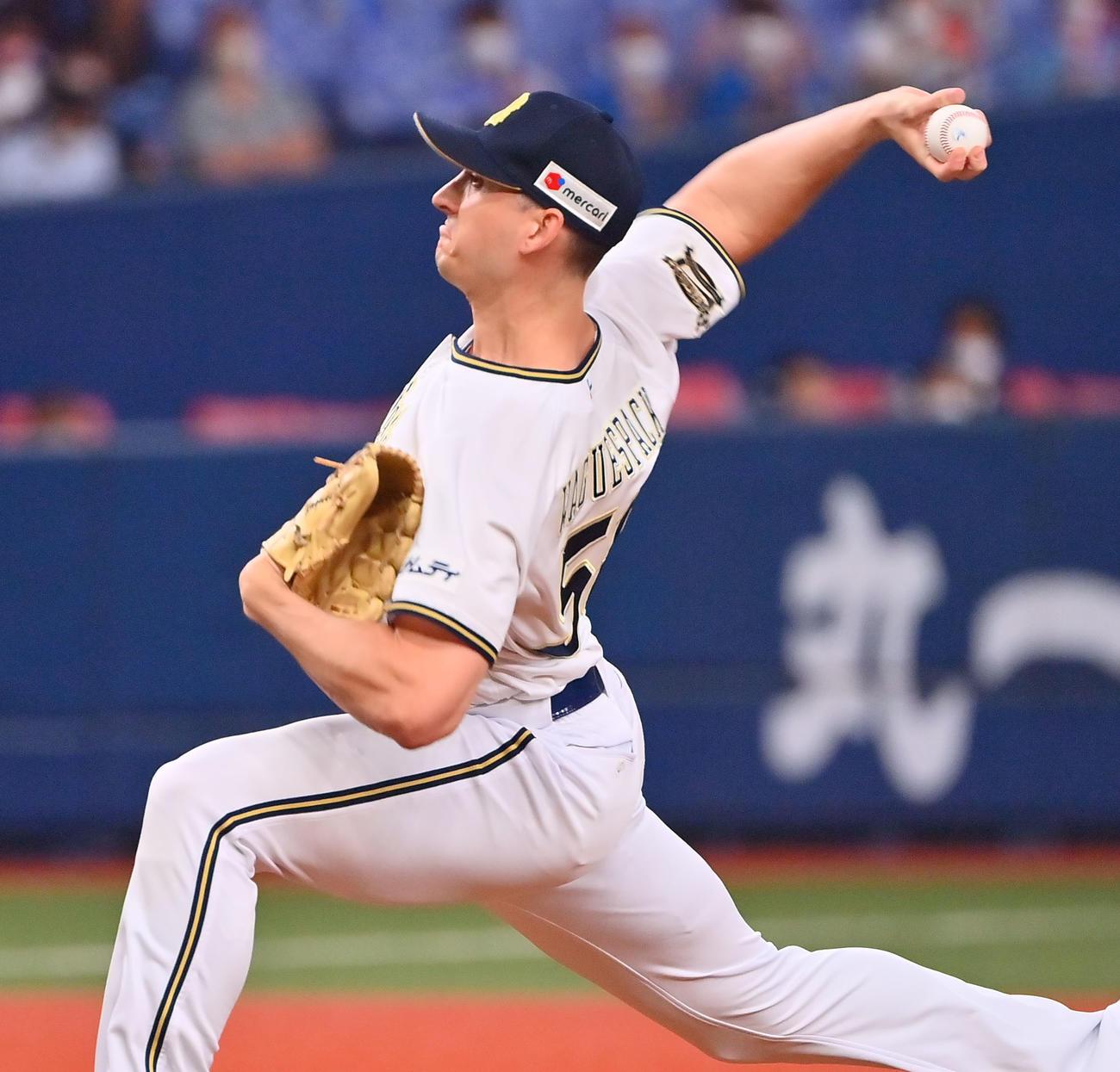 オリックス対日本ハム　11回に登板するオリックスのワゲスパック（撮影・和賀正仁）